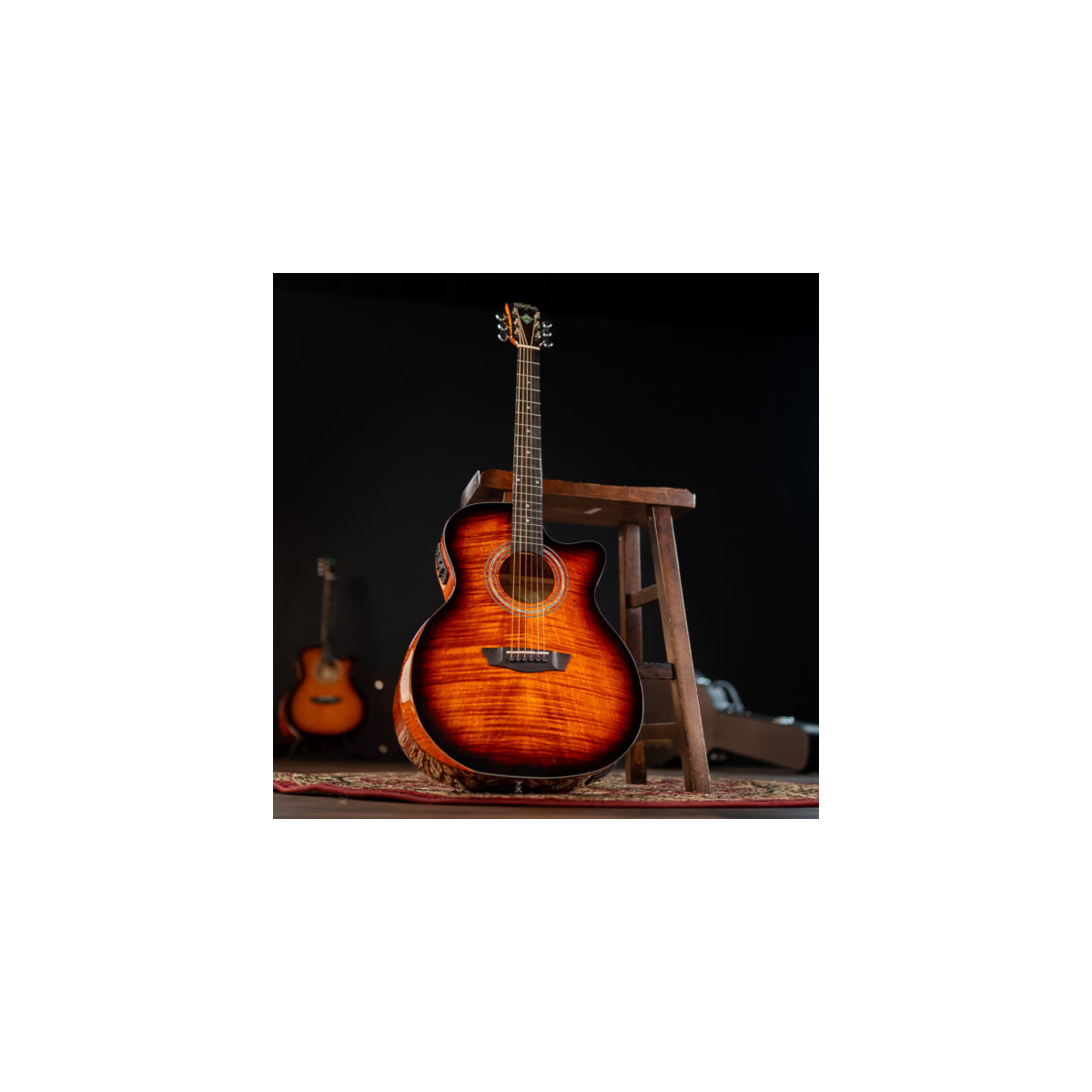 Guitarra electroacústica Washburn cuerdas de metal WCG12FCEU